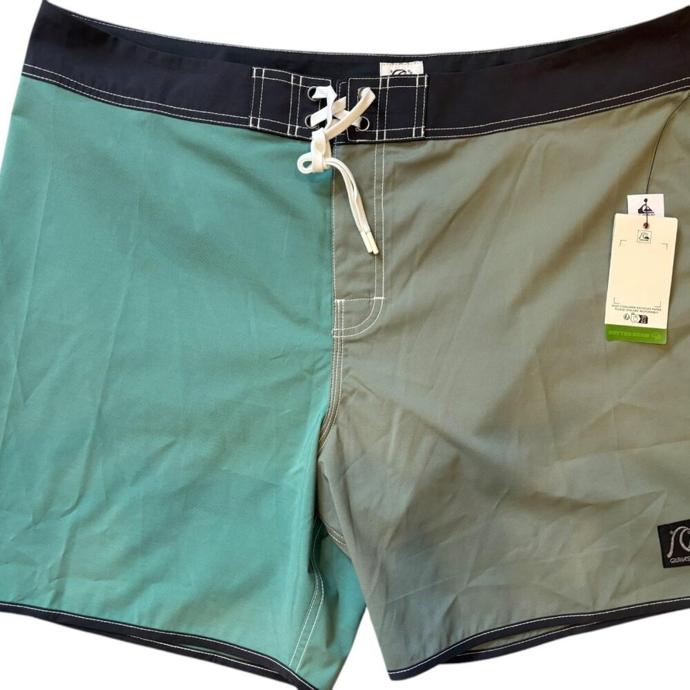Quiksilver Men Original Scallop Jester 18" Shorts Sea Spray Size 40
